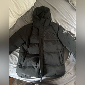 Canada Goose Puffer Jacket Size XL